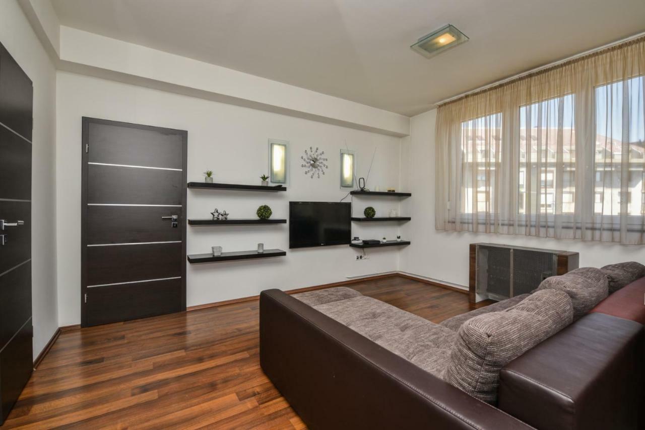 Castle Apartment With Panoramic Balcony Budapeste Exterior foto